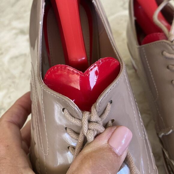 Zara Oxfords Tan Nude Patent Leather Red Heart Tongue Platform Wingtip Shoes - Picture 2 of 14